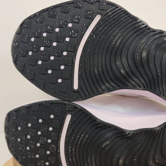 Nike Motiva 'White Lilac Bloom' Women's Size 5.5 - Picture 9 of 12